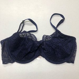 VS “very sexy” bra